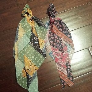 set of 2 Anthropologie hair ties